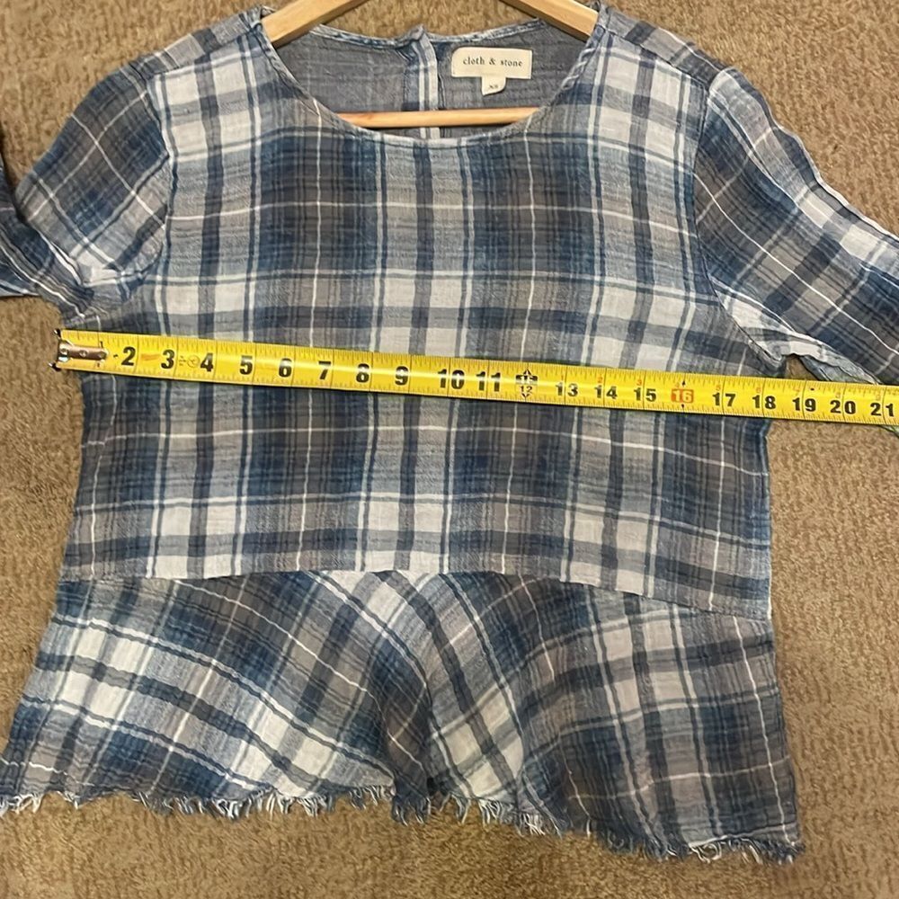 Cloth & Stone Top - Picture 10 of 11